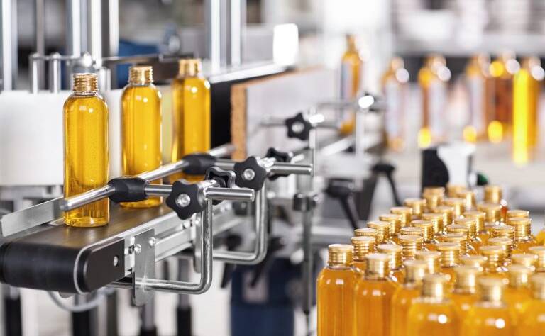 The Revolution of Modern Machinery in Cosmetics Manufacturing: From Craft to Full Automation
